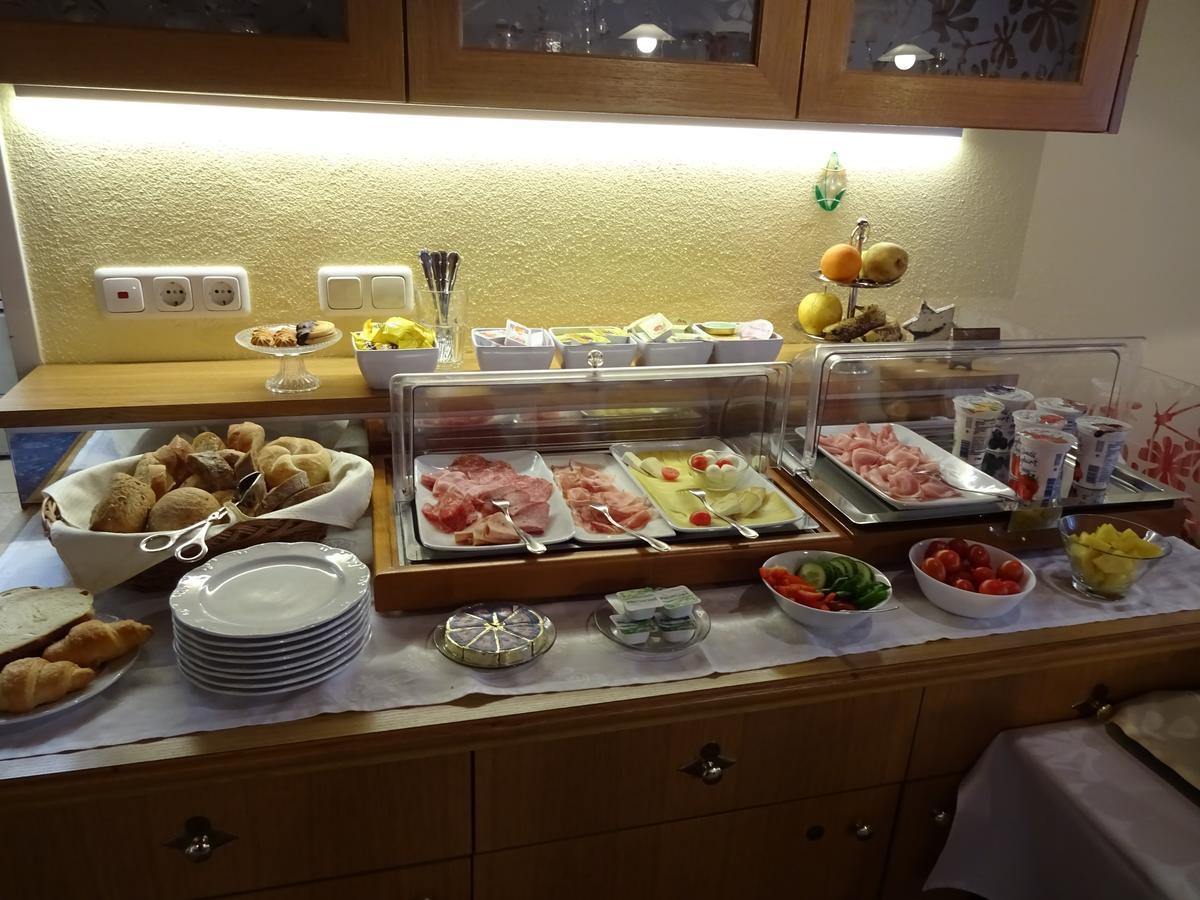 Hotel Garni Brigitte Bürserberg Dış mekan fotoğraf